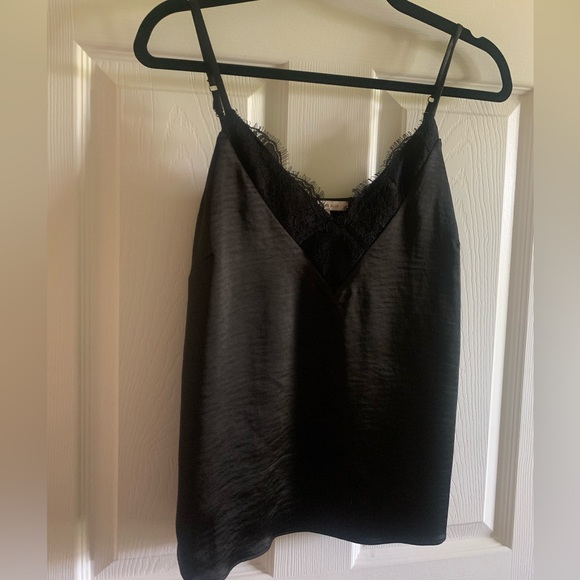 Skies are blue black silky tank top - Picture 2 of 5